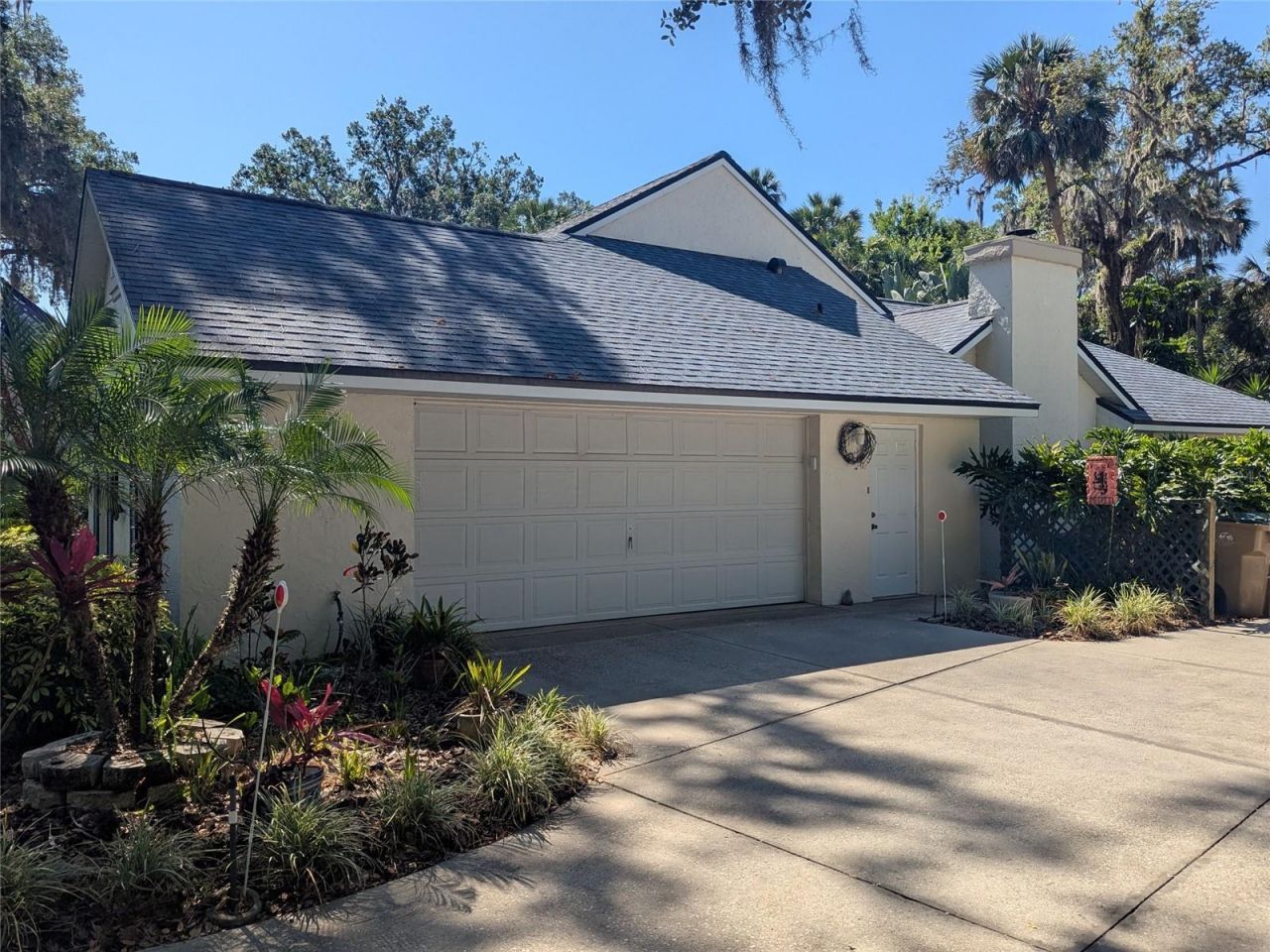 16730 Beauclaire Court, Tavares, FL 32778 Photo