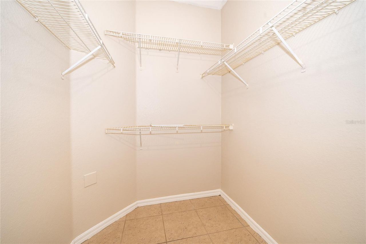 6663 Queens Borough Avenue, Unit 208, Orlando, FL 32835 Photo