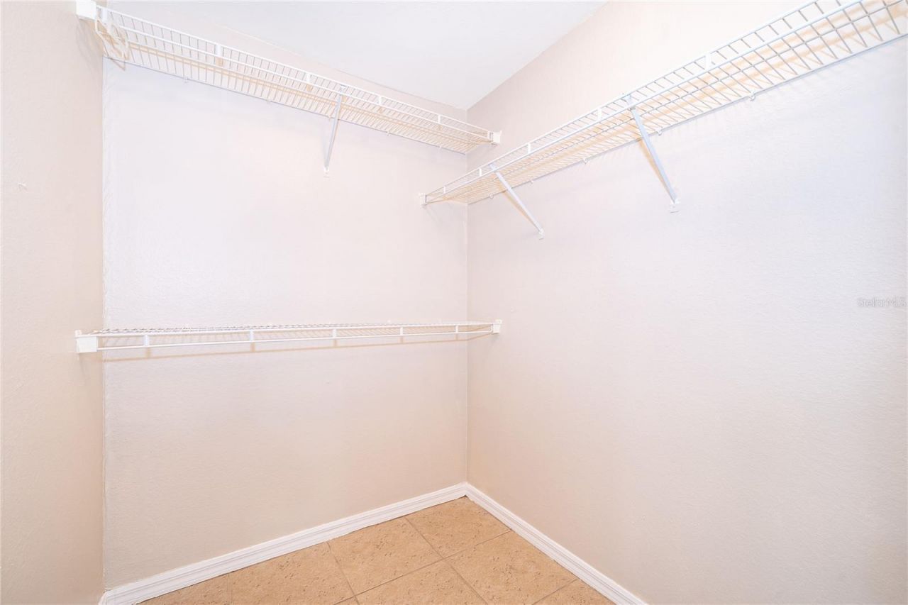 6663 Queens Borough Avenue, Unit 208, Orlando, FL 32835 Photo