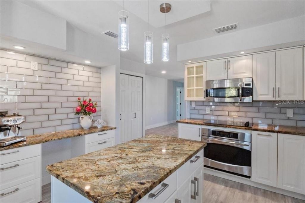 307 161st Avenue, Redington Beach, FL 33708 Photo