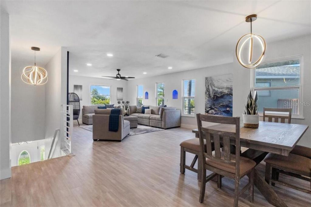 307 161st Avenue, Redington Beach, FL 33708 Photo