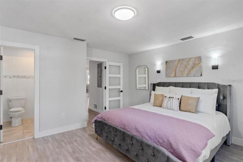 307 161st Avenue, Redington Beach, FL 33708 Photo