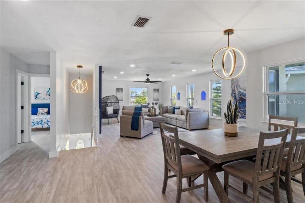 307 161st Avenue, Redington Beach, FL 33708 Photo