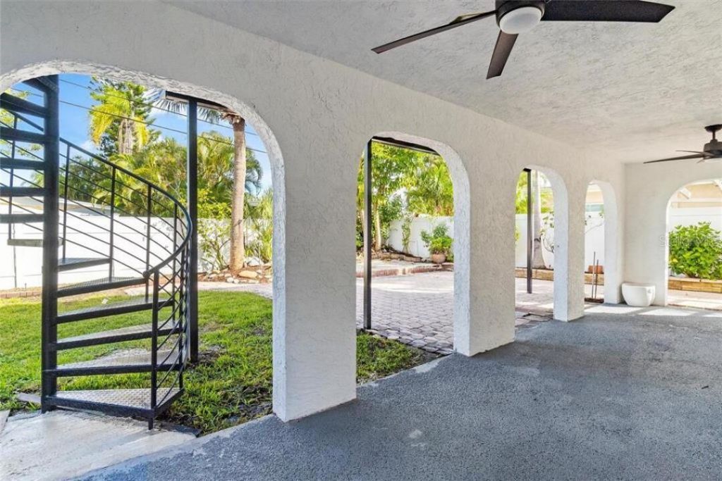 307 161st Avenue, Redington Beach, FL 33708 Photo
