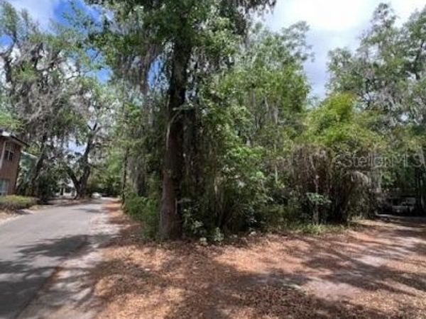 120 NW 9TH STREET , GAINESVILLE, FL 32601