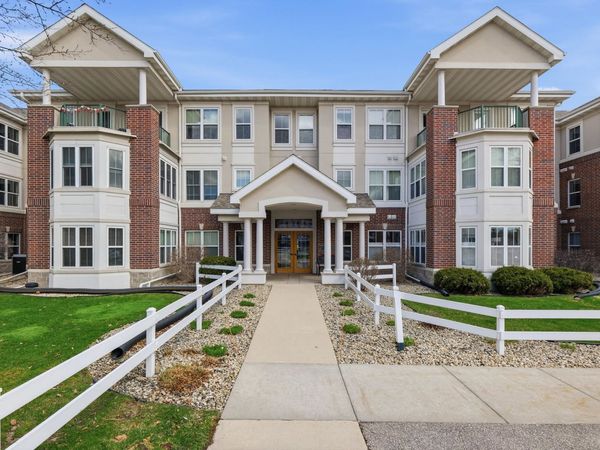 8510 Greenway Boulevard, Unit 303, Middleton, WI 53562
