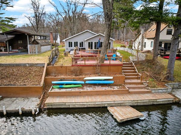 205 Esopus Creek Road, Saugerties, NY 12477