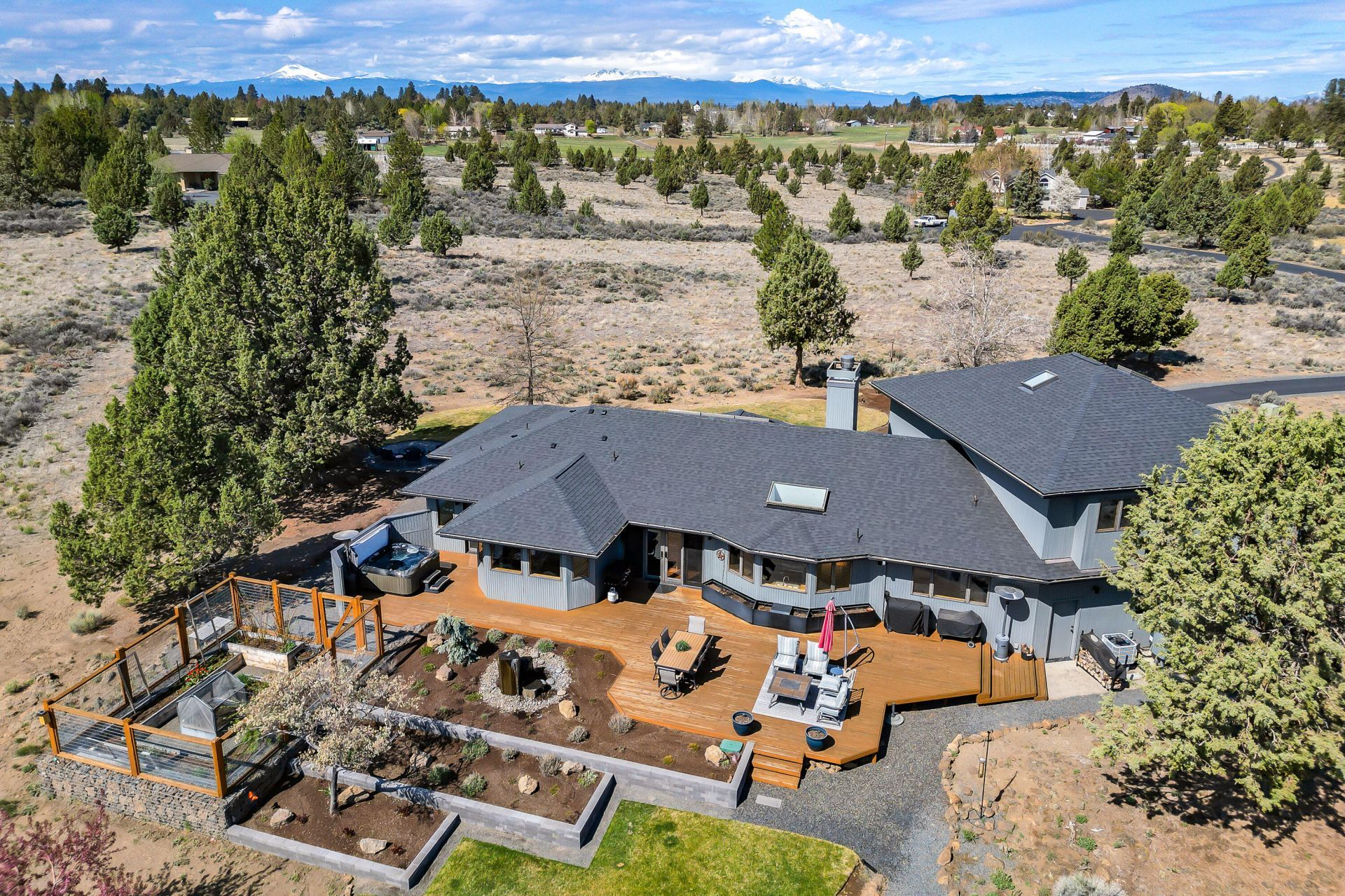 61280 Mountain Breezes Court, Bend, OR 97702 Main Photo