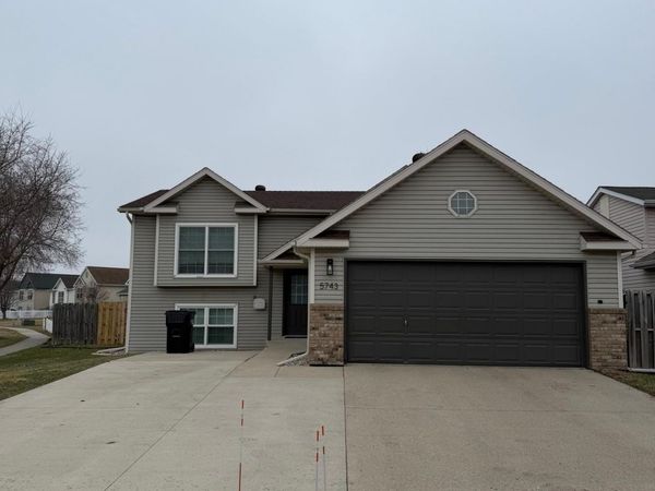 5743 18th Street S, Fargo, ND 58104
