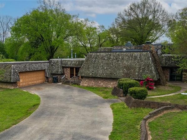 2409 Terrie Hill Road , Cape Girardeau, MO 63701