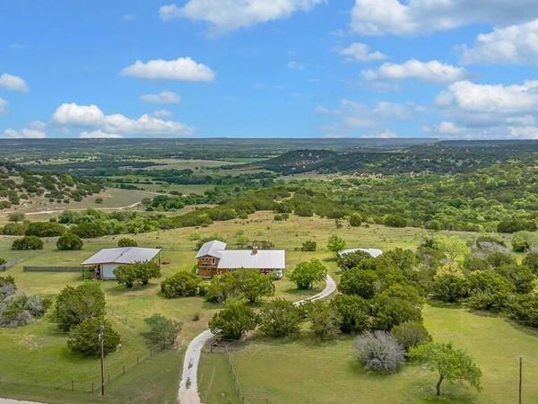 120 Private Road 2123, Meridian, TX 76665