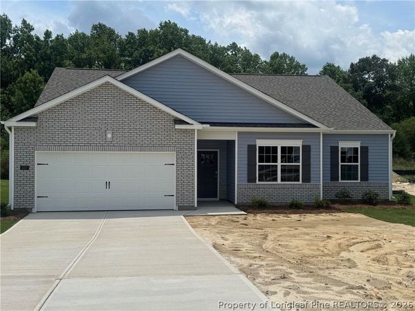 345 Maddox Drive, Aberdeen, NC 28315