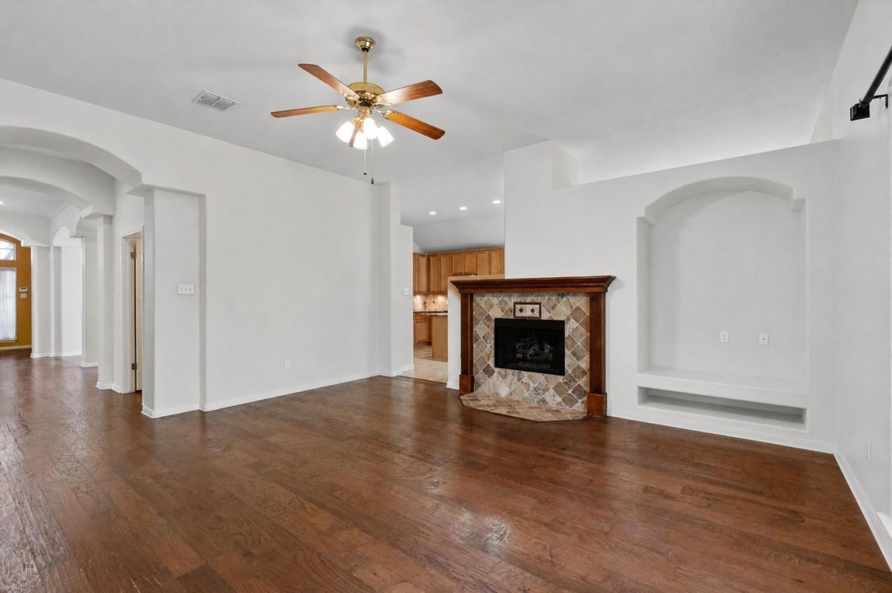 6814 Thistle Hill Way, Austin, TX 78754 Main Photo