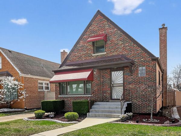 5804 S Natoma Avenue , Chicago, IL 60638