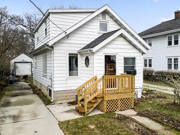 620 N 5th STREET, Manitowoc, WI 54220