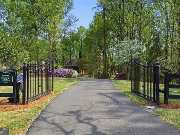 611 Elliott Road, Dawsonville, GA 30534