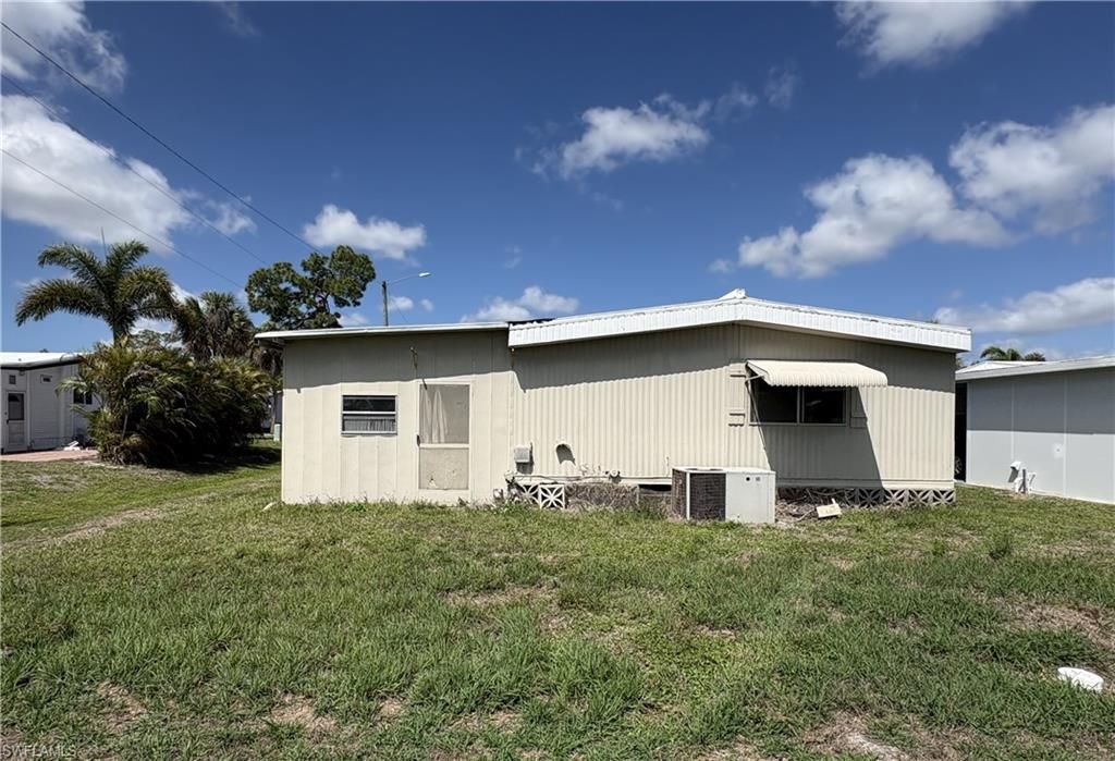 661 Coral Ln, North Fort Myers, FL 33917 Photo