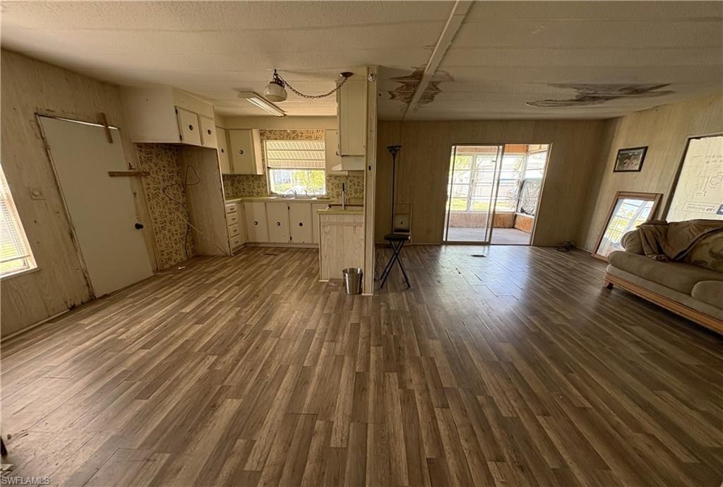 661 Coral Ln, North Fort Myers, FL 33917 Photo