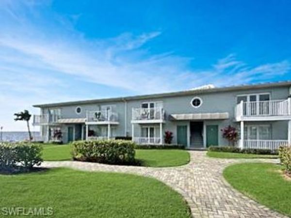 3334 N Key DR, Unit 8, NORTH FORT MYERS, FL 33903