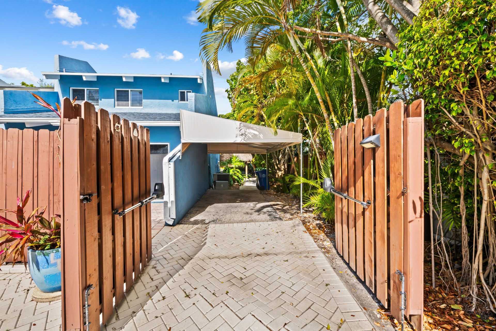 219 NE 17th Avenue, Fort Lauderdale, FL 33301 Photo