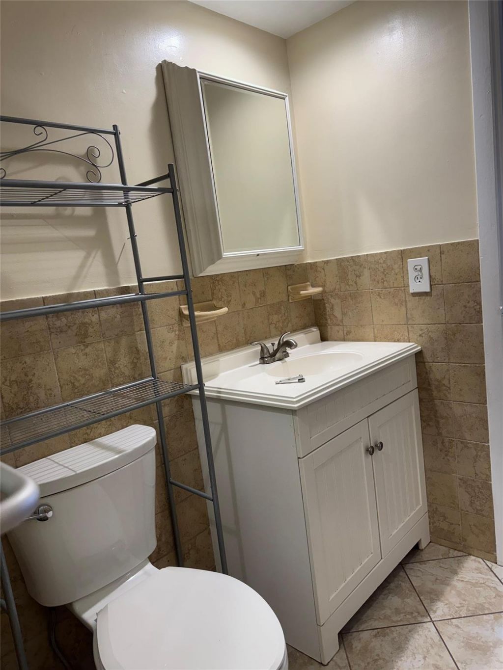 1407 NE 56th Street, Unit 201, Fort Lauderdale, FL 33334 Photo