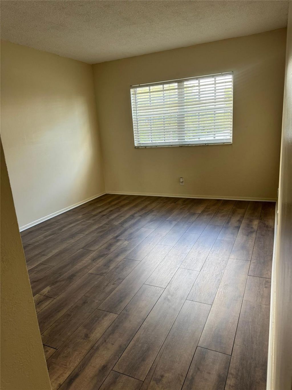 1407 NE 56th Street, Unit 201, Fort Lauderdale, FL 33334 Photo