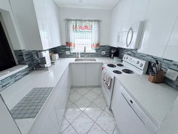 41 Upminster B Crescent, Unit B, Deerfield Beach, FL 33442