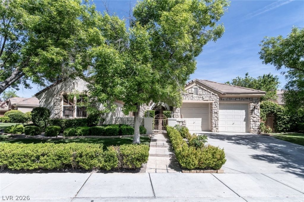 936 Granger Farm Way, Las Vegas, NV 89145 Main Photo