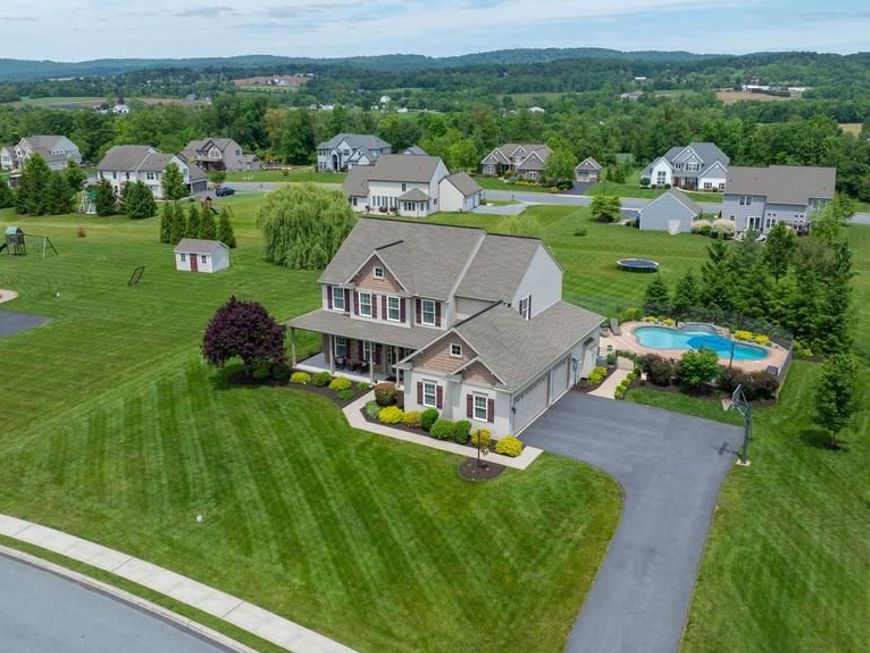 122 Royal Horse Way, Reinholds, PA 17569 Main Photo