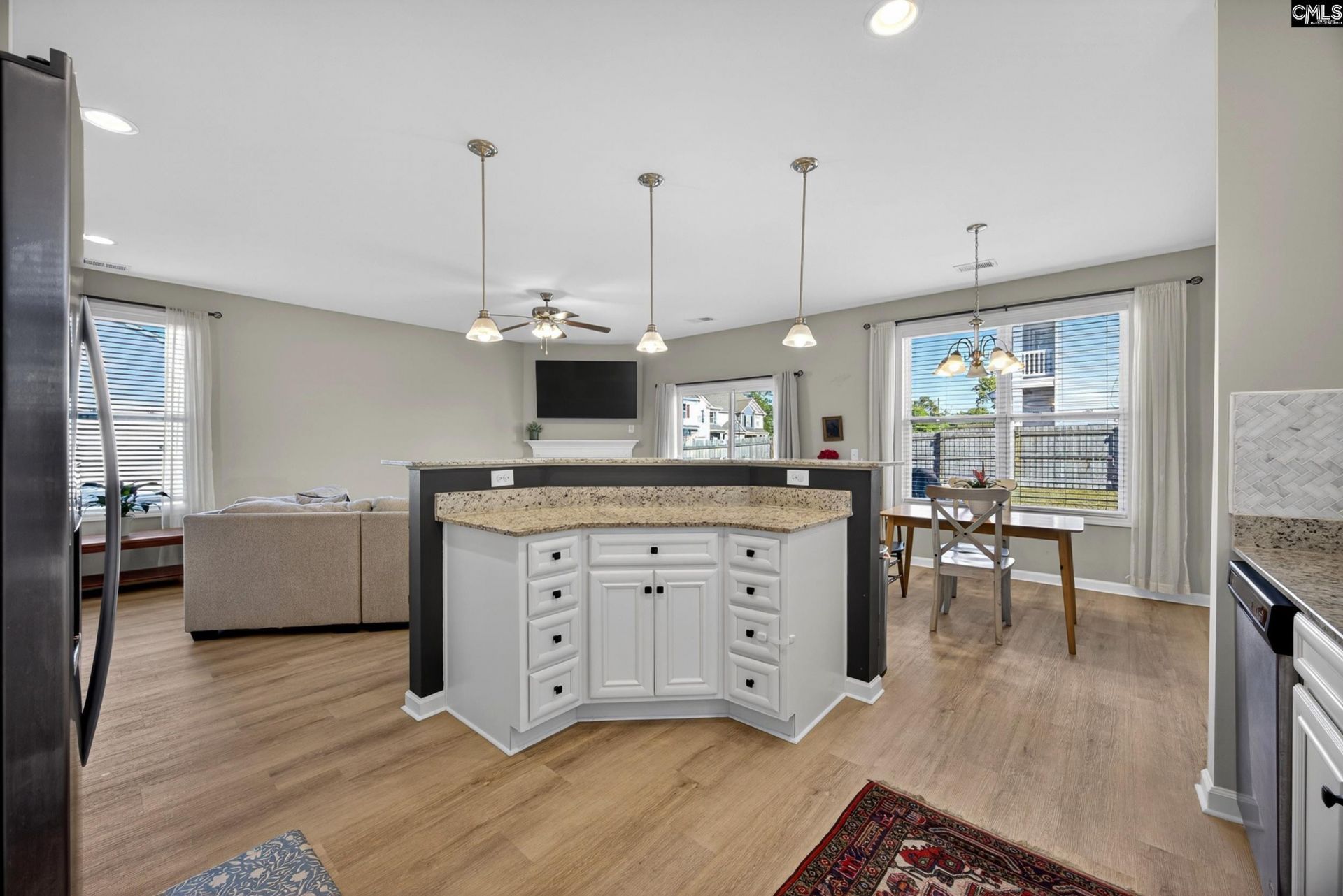 125 Wisley Garden Drive Photo 9