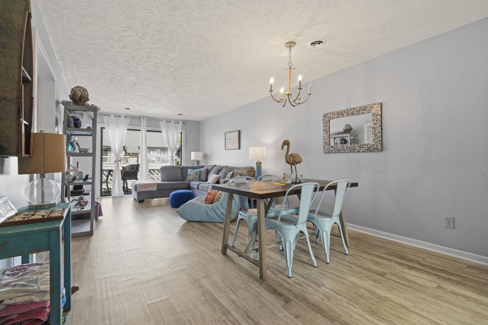 206 Maison Dr. Photo 13