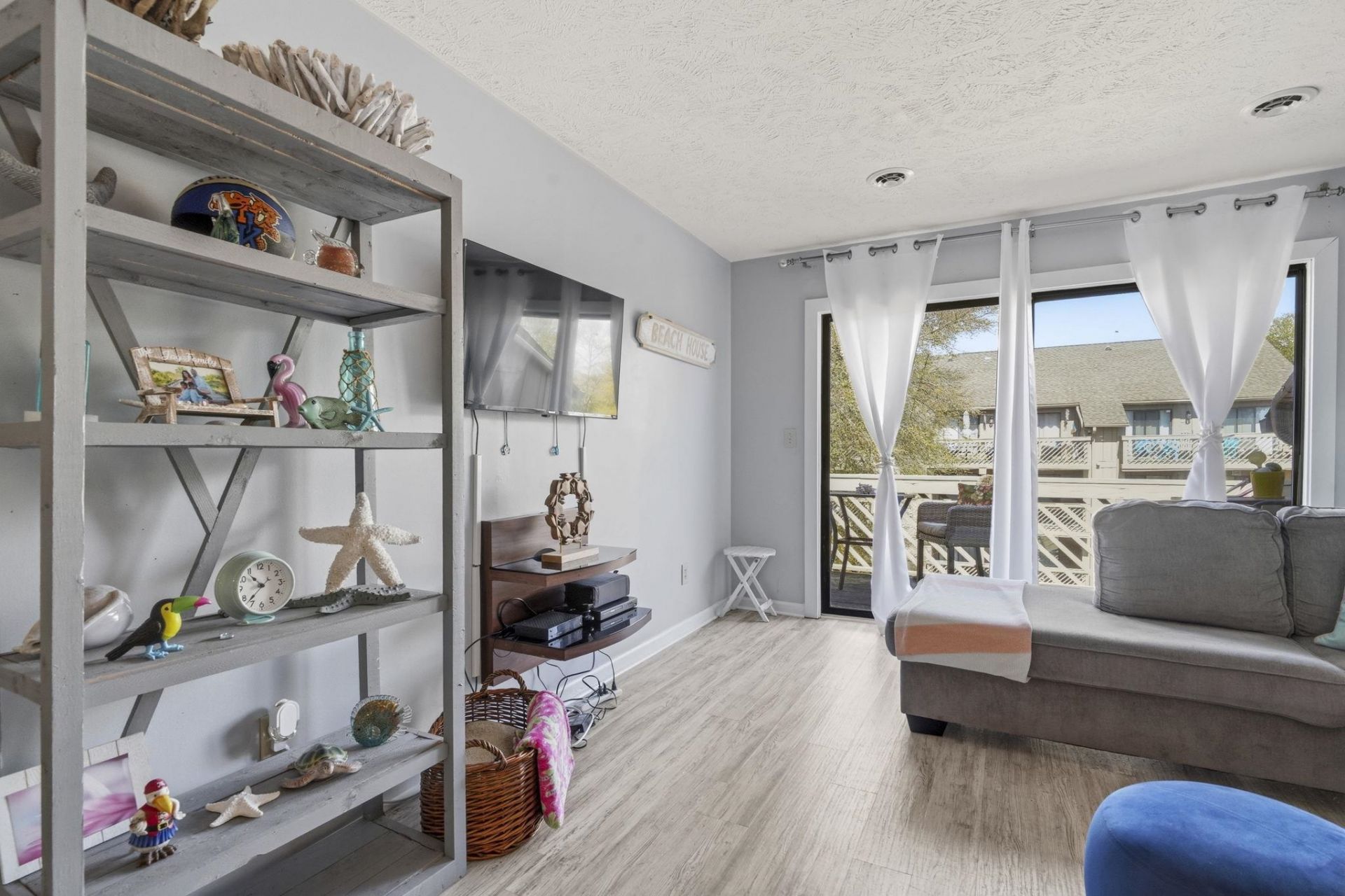 206 Maison Dr. Photo 28