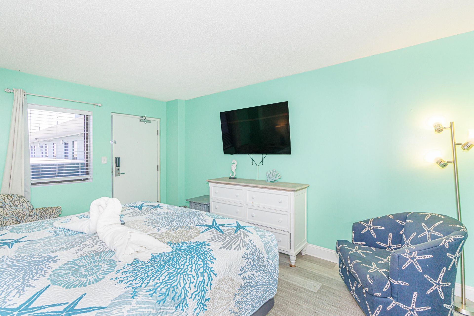 201 77th Ave. N Photo 14