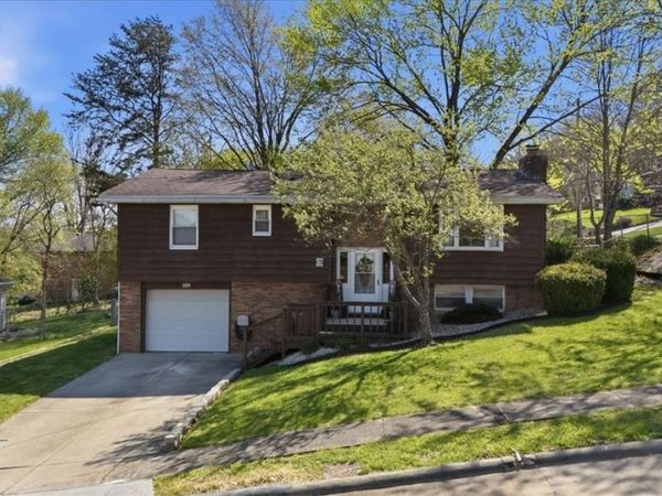 2609 David Lee Drive , Parkersburg, WV 26101