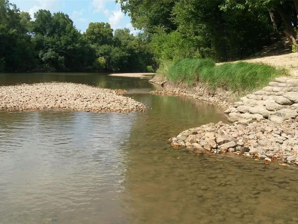 195 Hidden Shores LOOP, Smithville, TX 78957