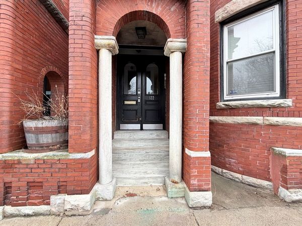 122 Day St, Unit 3, Boston, MA 02130