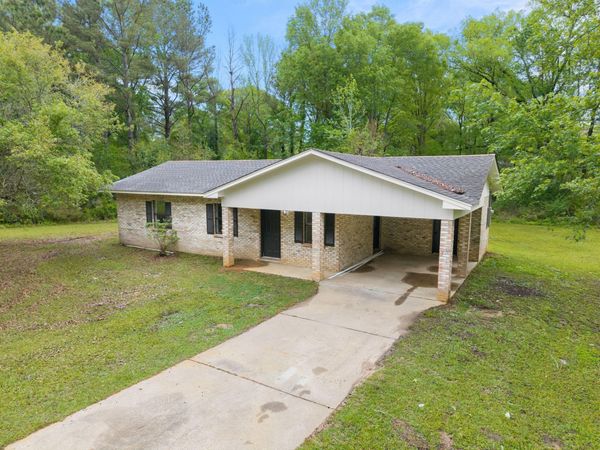 431 St Paul, Tylertown, MS 39667
