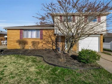 55 Nassau Lane, Cheektowaga, NY 14225