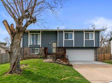 5105 Edinburgh Street, Omaha, NE 68157
