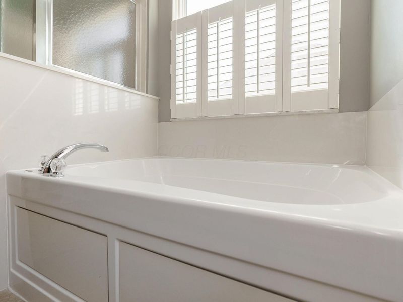 124 Stockard Loop, Delaware, OH 43015 Photo 23