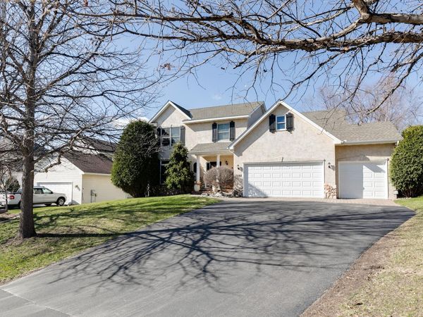7568 Walnut Curve, Chanhassen, MN 55317