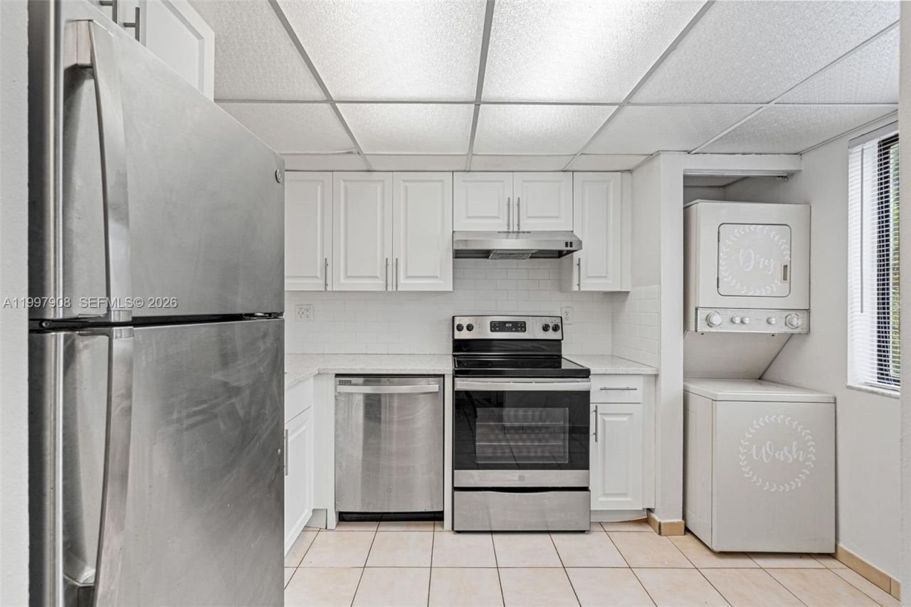 319 NW 109th Ave, Unit 3B, Miami, FL 33172 Photo