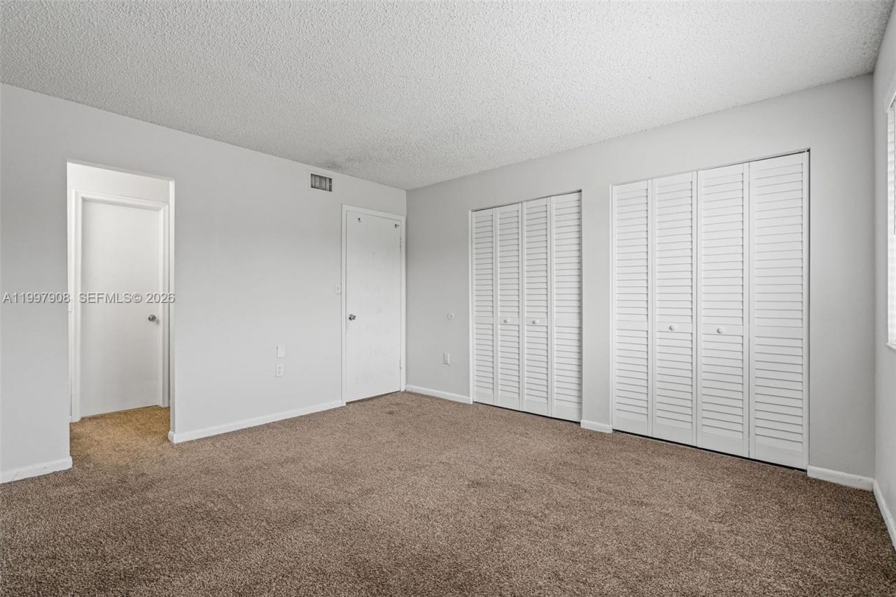 319 NW 109th Ave, Unit 3B, Miami, FL 33172 Photo