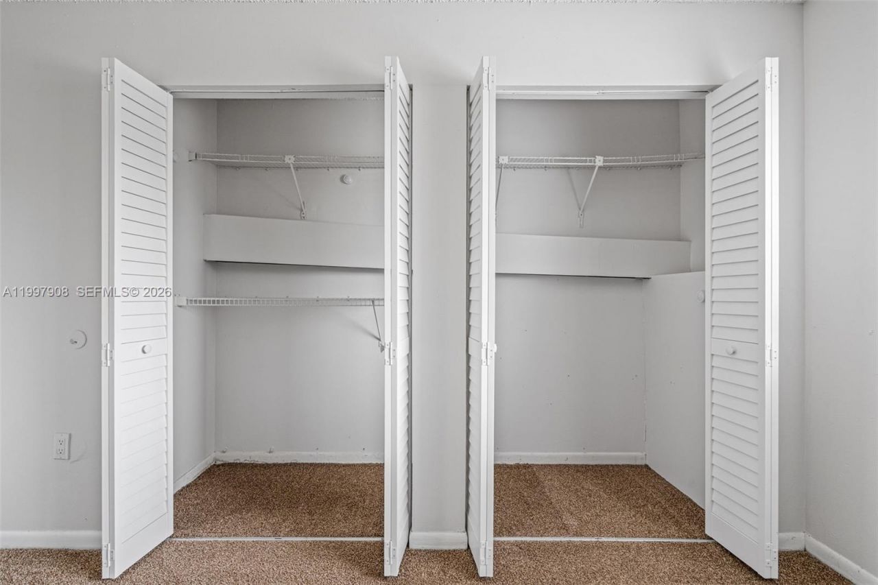 319 NW 109th Ave, Unit 3B, Miami, FL 33172 Photo