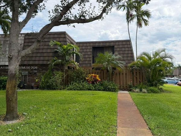 1544 Forest Lakes Cir, Unit D, West Palm Beach, FL 33406