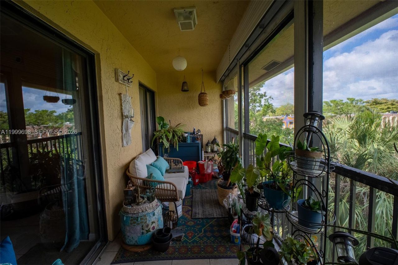 2083 Coral Ridge Dr, Unit N302, Coral Springs, FL 33071 Photo