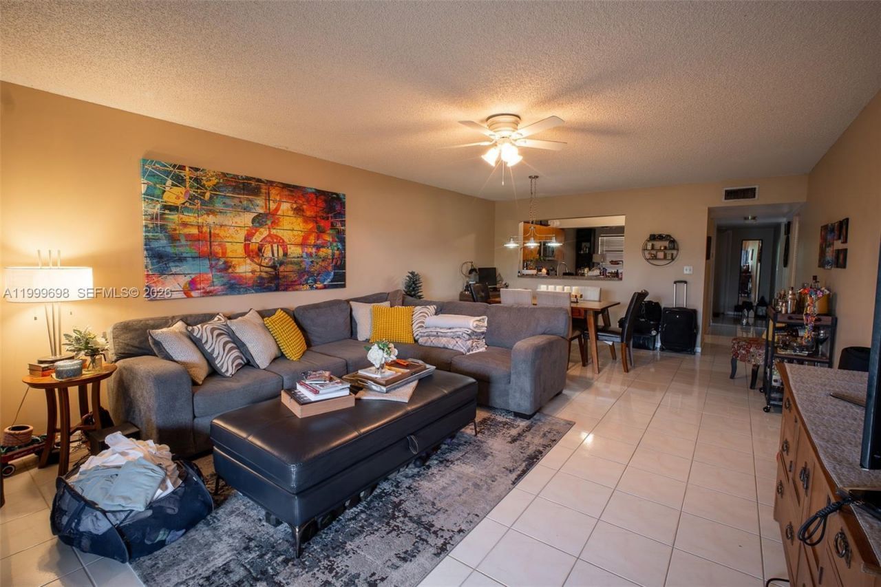 2083 Coral Ridge Dr, Unit N302, Coral Springs, FL 33071 Photo