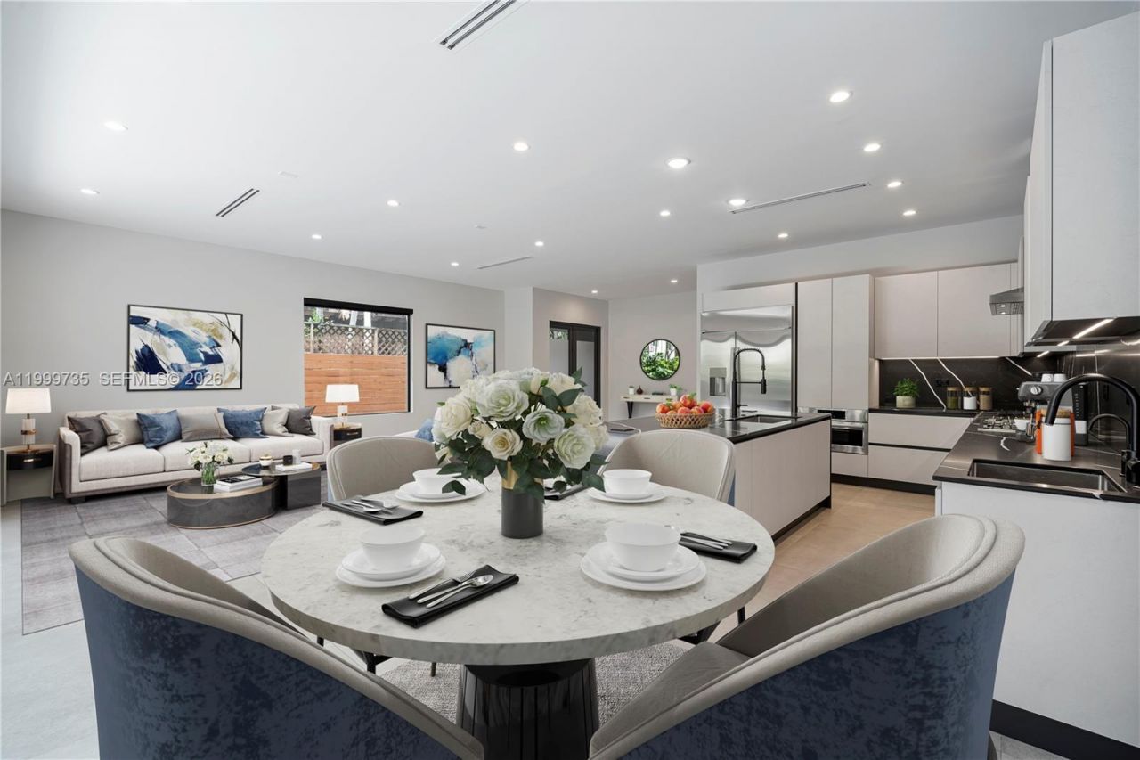 2960 W Trade Av, Coconut Grove, FL 33133 Photo