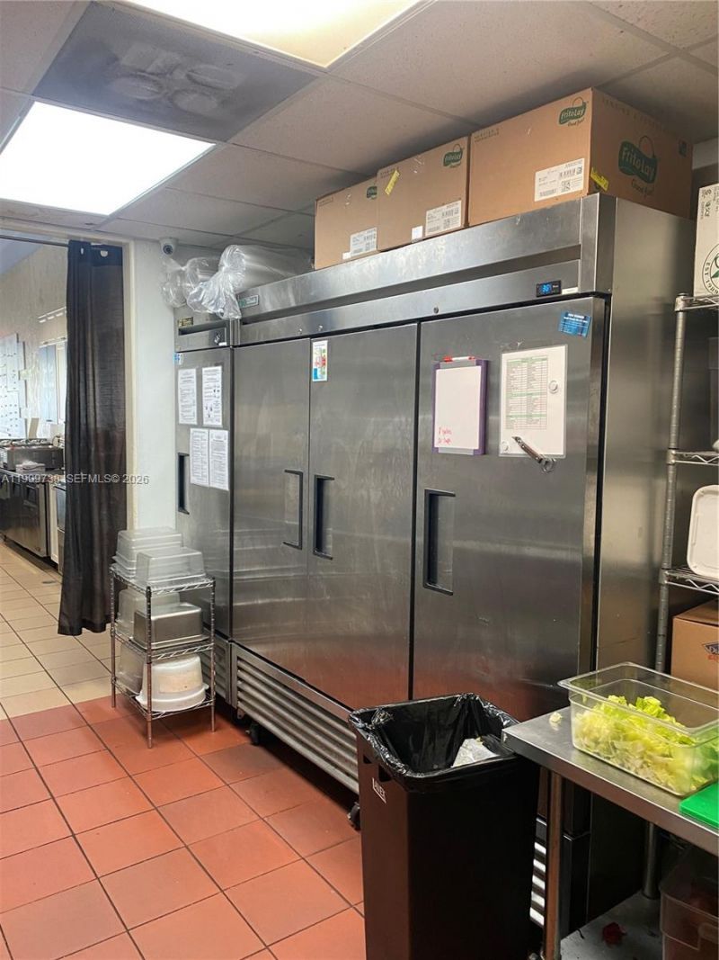 6653 S Dixie Hwy, South Miami, FL 33143 Photo