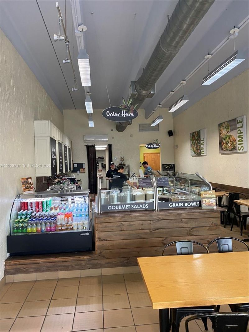 6653 S Dixie Hwy, South Miami, FL 33143 Photo